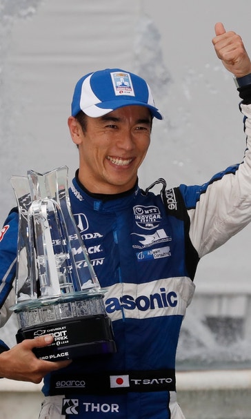 Sato over 220 mph to get IndyCar Series pole at Texas